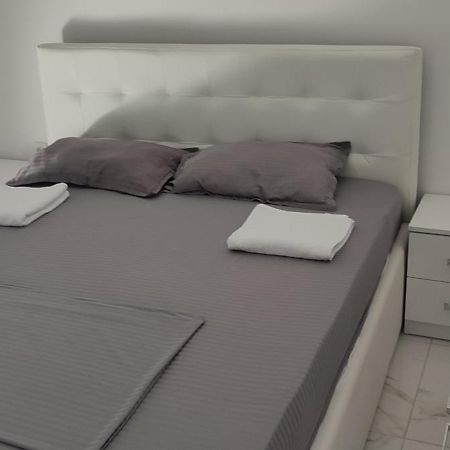 Golem Apartment Esterno foto