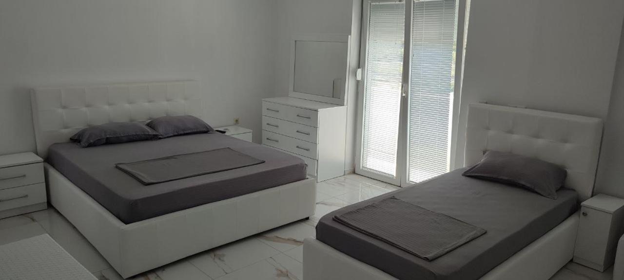 Golem Apartment Esterno foto