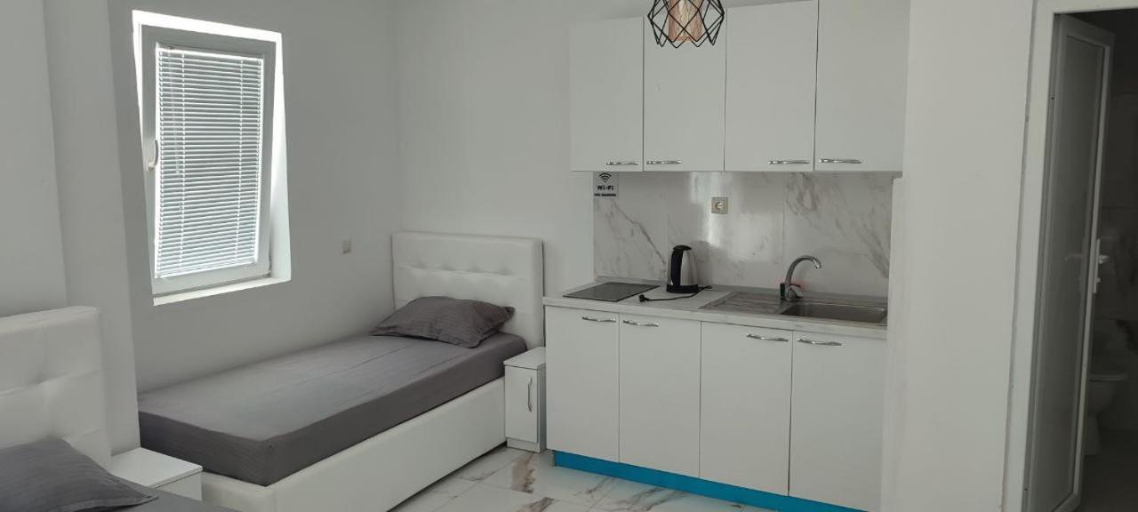 Golem Apartment Esterno foto